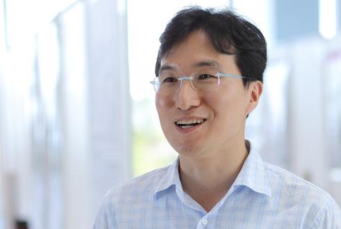 Yong Kil AHN